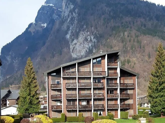 Residence \